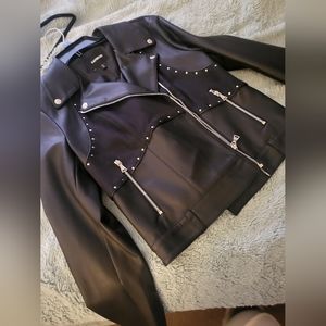 4 jackets/coats size M-L
